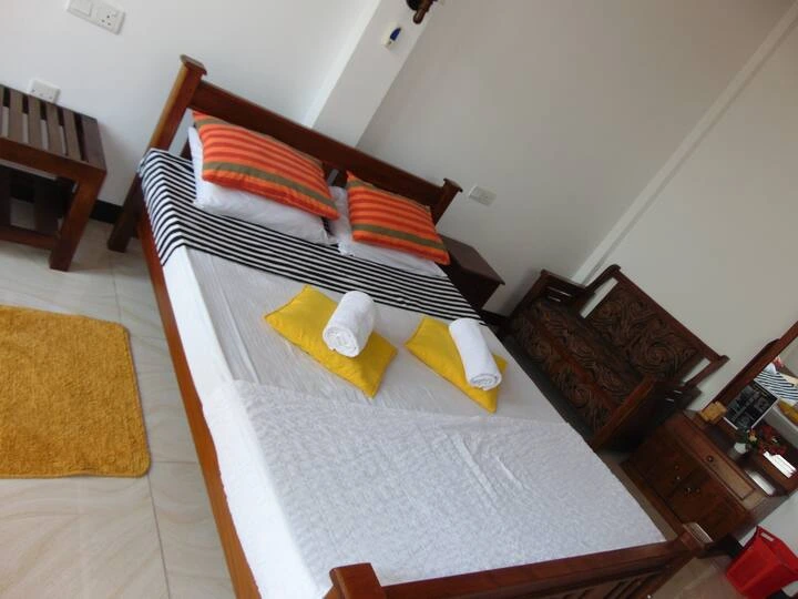 Deluxe Double Room 1 Image 2