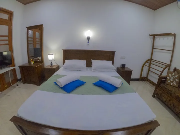 Deluxe Triple Room Image 2