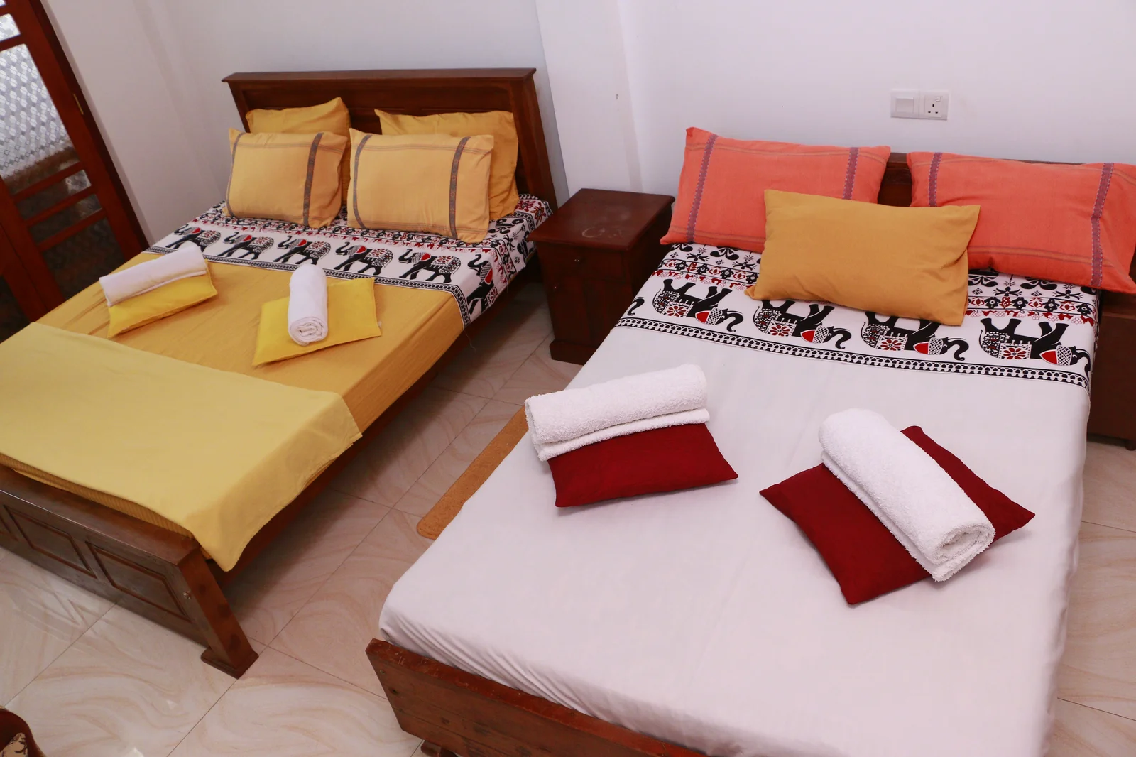 Deluxe Family Room — Photo 9